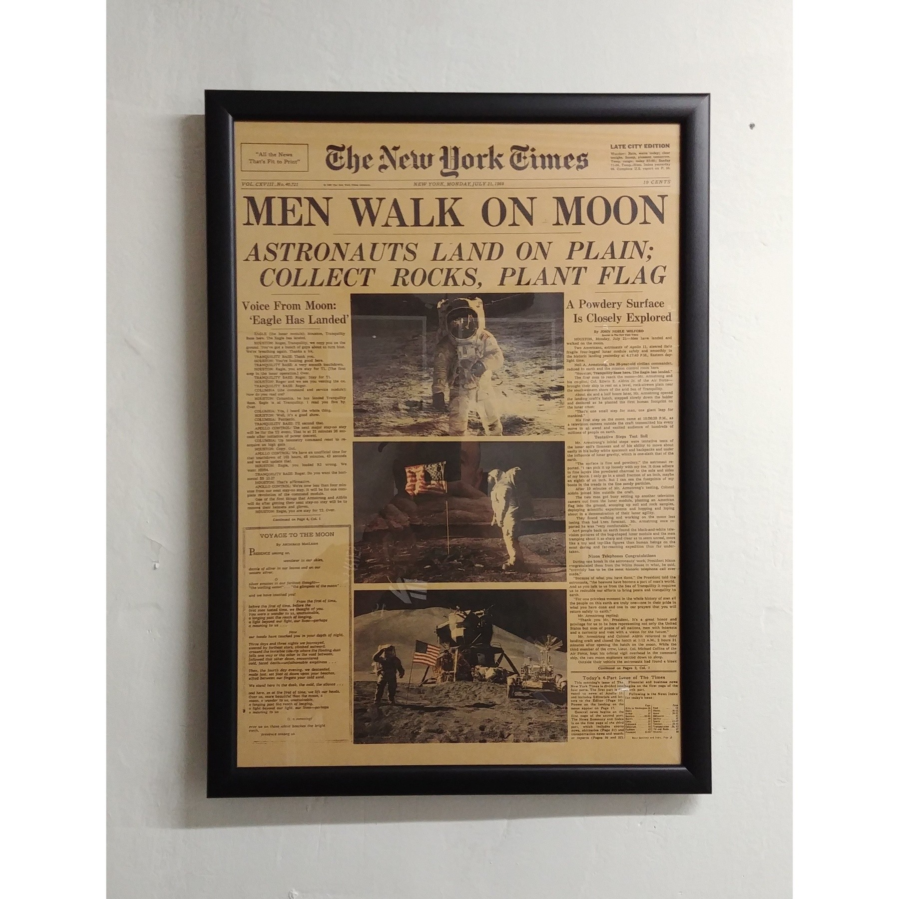 zarámovaný obraz The New York Times Apollo 11